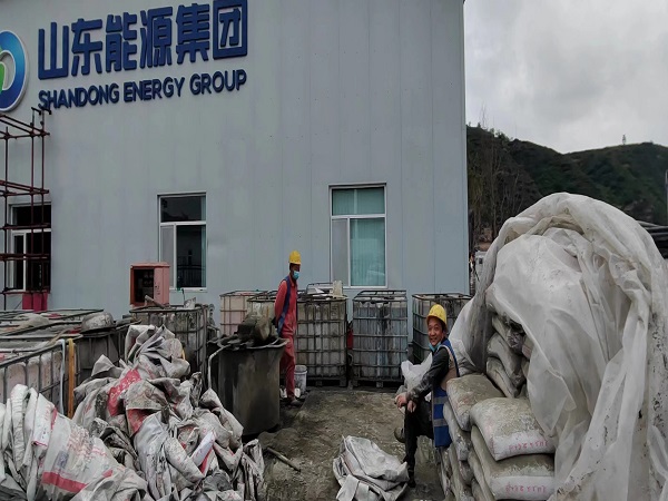 长征镇厂房地面下沉注浆加固